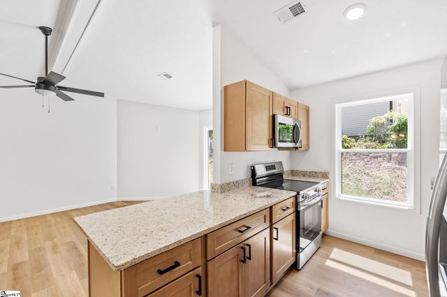 2 Cadbury Lane, Piedmont, SC 29673