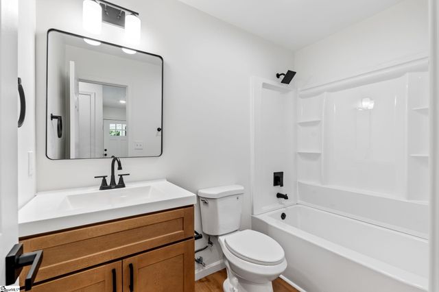 2 Cadbury Lane, Piedmont, SC 29673