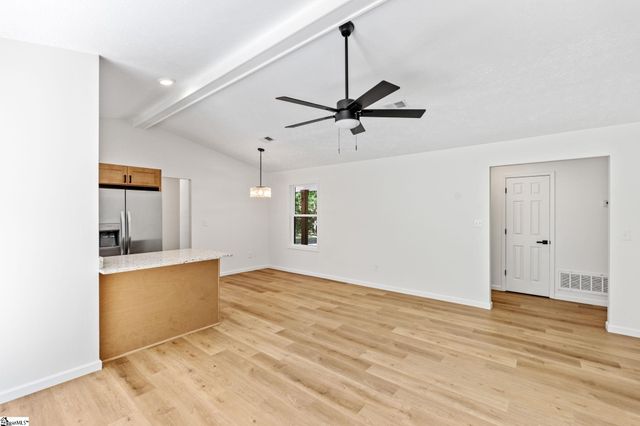 2 Cadbury Lane, Piedmont, SC 29673