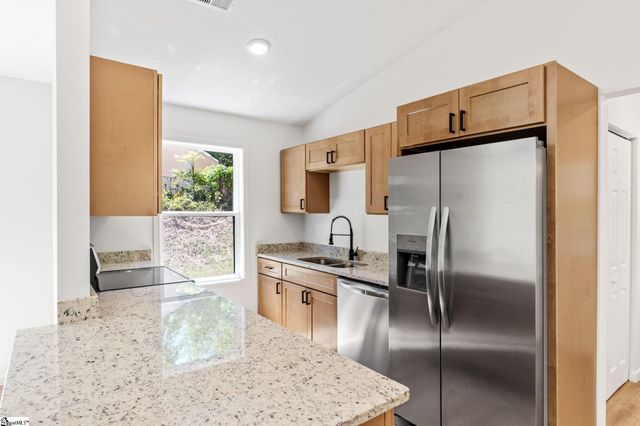 2 Cadbury Lane, Piedmont, SC 29673