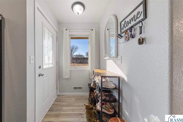 235 S Cedar Street, Belle Plaine, MN 56011