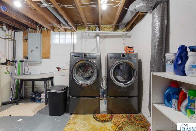 235 S Cedar Street, Belle Plaine, MN 56011