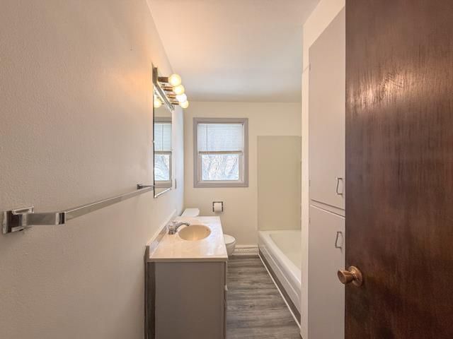 2220 DEER TRAIL, Green Bay, WI 54302