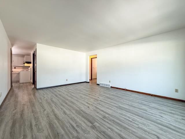 2220 DEER TRAIL, Green Bay, WI 54302