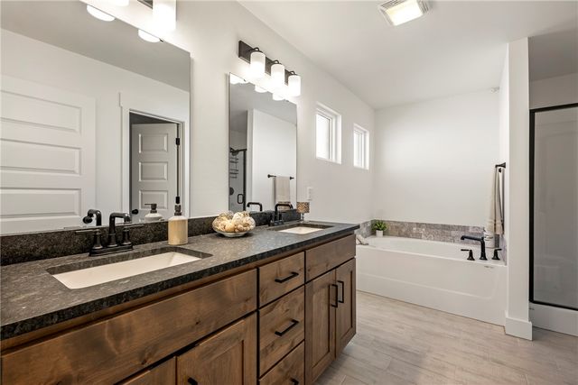 637 Lewis Street, Pea Ridge, AR 72751