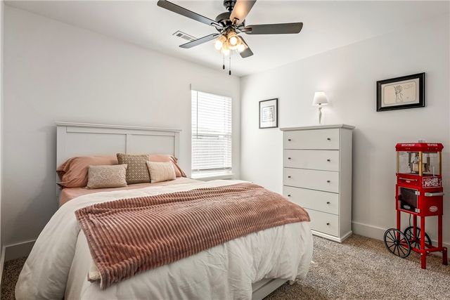 637 Lewis Street, Pea Ridge, AR 72751