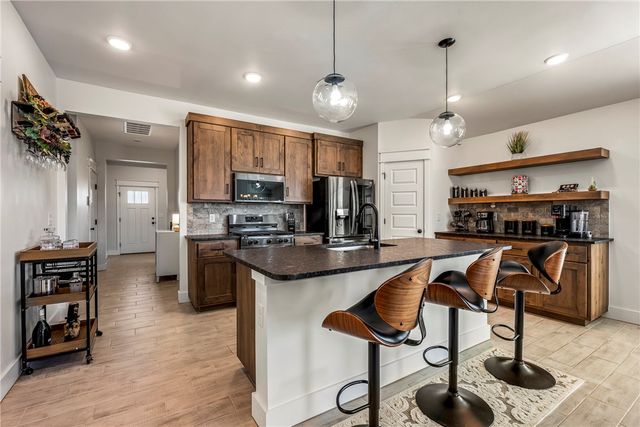 637 Lewis Street, Pea Ridge, AR 72751