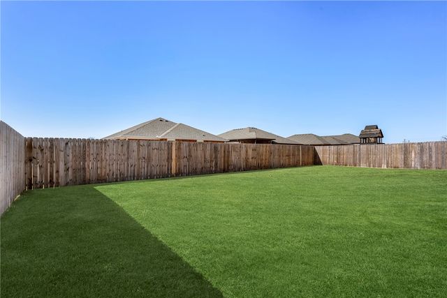 637 Lewis Street, Pea Ridge, AR 72751