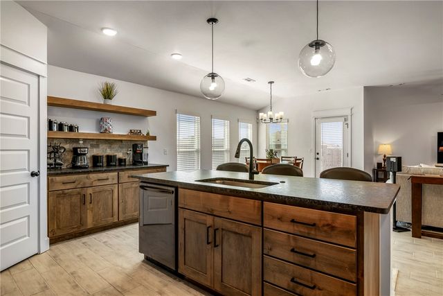 637 Lewis Street, Pea Ridge, AR 72751