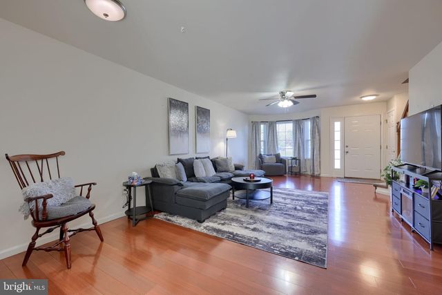 57 HORSESHOE DR, Douglassville, PA 19518