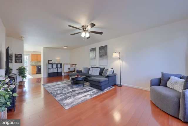 57 HORSESHOE DR, Douglassville, PA 19518