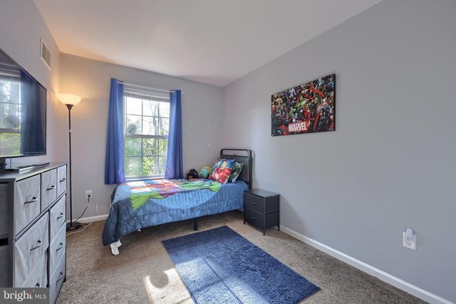 57 HORSESHOE DR, Douglassville, PA 19518