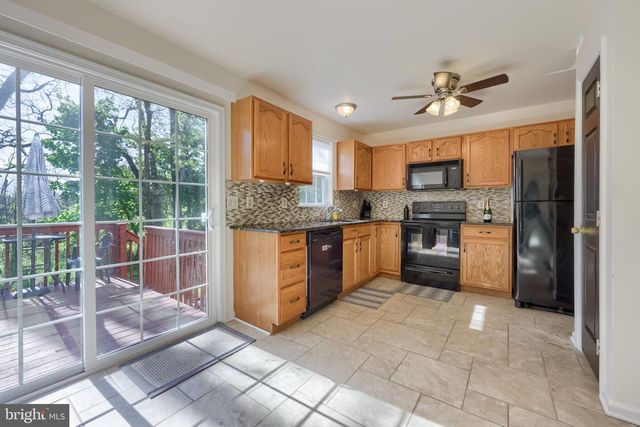 57 HORSESHOE DR, Douglassville, PA 19518