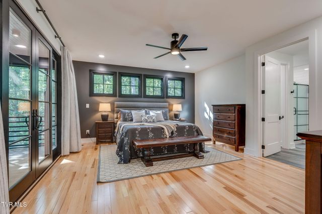 379 Hideaway Farm Road, Piney Flats, TN 37686