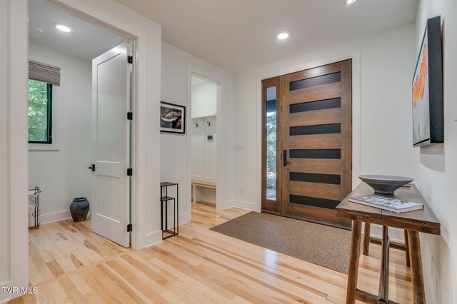 379 Hideaway Farm Road, Piney Flats, TN 37686