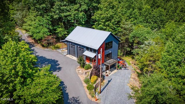 379 Hideaway Farm Road, Piney Flats, TN 37686