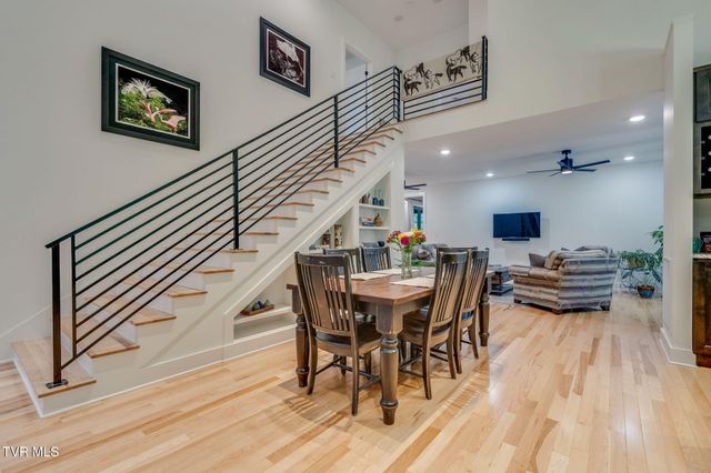 379 Hideaway Farm Road, Piney Flats, TN 37686