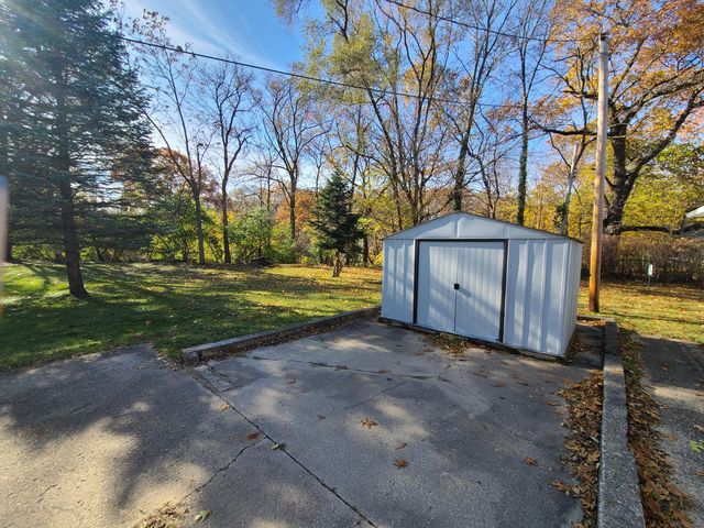 1264 Pavone Street, Benton Harbor City, MI 49022