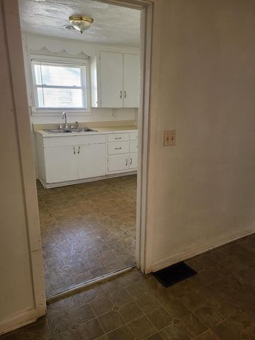 1264 Pavone Street, Benton Harbor City, MI 49022