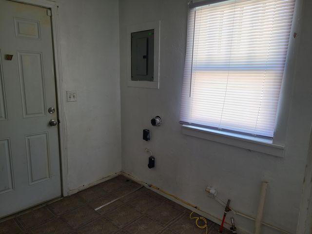 1264 Pavone Street, Benton Harbor City, MI 49022