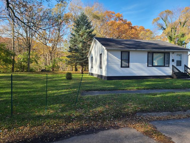 1264 Pavone Street, Benton Harbor City, MI 49022