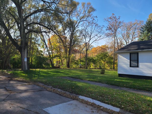 1264 Pavone Street, Benton Harbor City, MI 49022