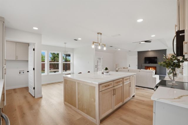 1126 Stonewall Street, Garland, TX 75043