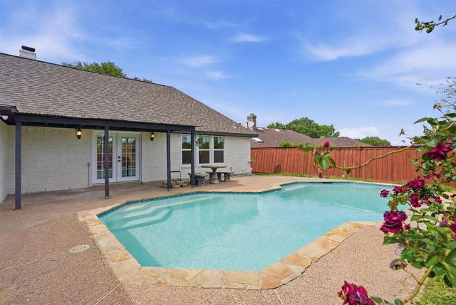 1126 Stonewall Street, Garland, TX 75043