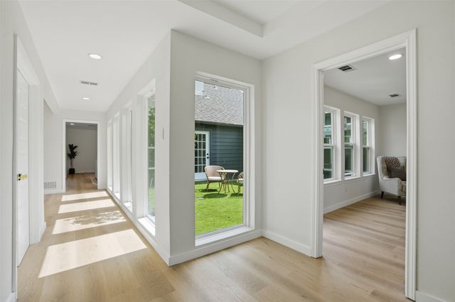 1126 Stonewall Street, Garland, TX 75043