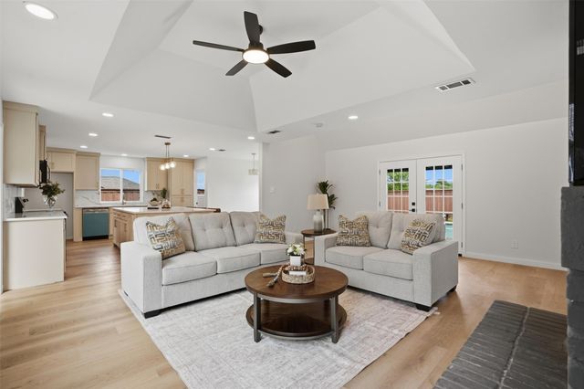 1126 Stonewall Street, Garland, TX 75043