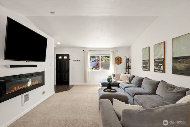 20008 99th Avenue E, Graham, WA 98338