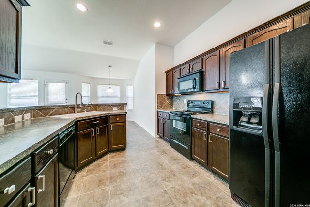 3301 ORTH AVE, Schertz, TX 78108