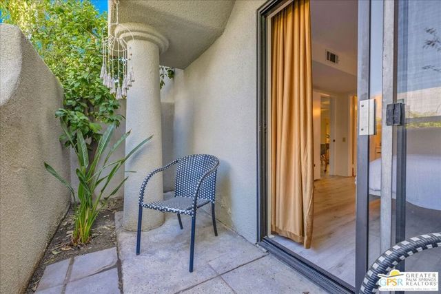 1150 E Amado Road 17A1, Palm Springs, CA 92262