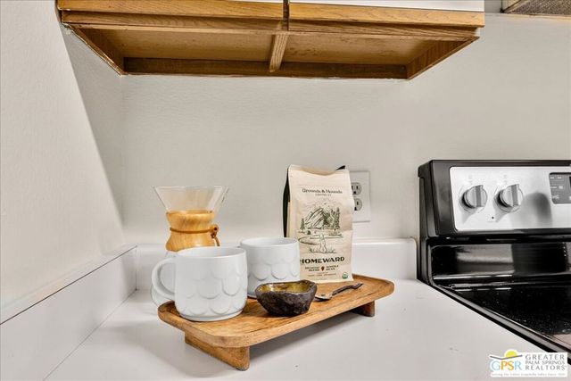 1150 E Amado Road 17A1, Palm Springs, CA 92262