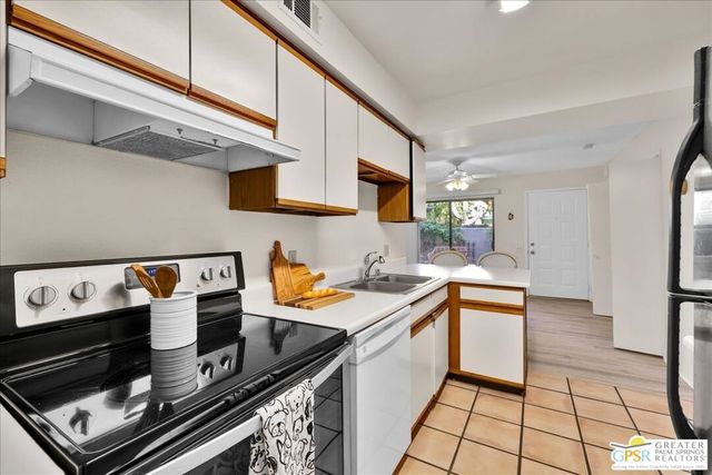 1150 E Amado Road 17A1, Palm Springs, CA 92262