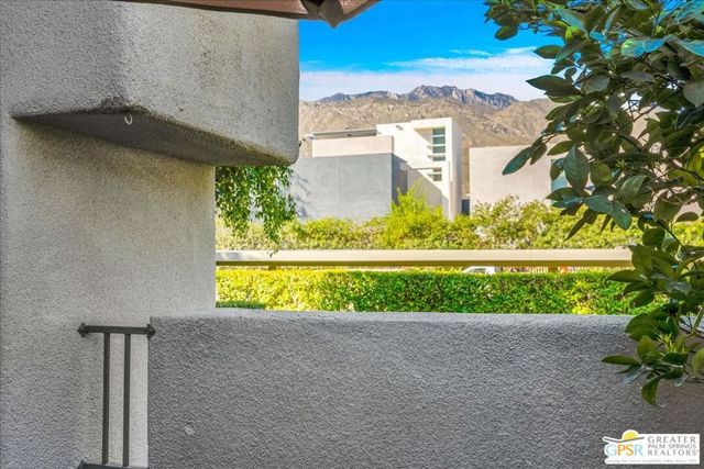 1150 E Amado Road 17A1, Palm Springs, CA 92262