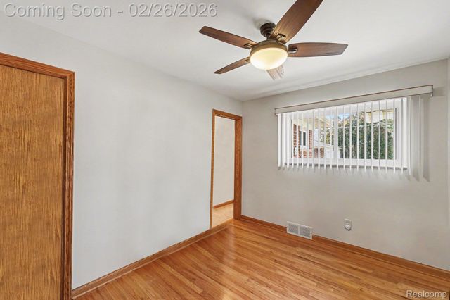 9001 Denne Street, Livonia, MI 48150