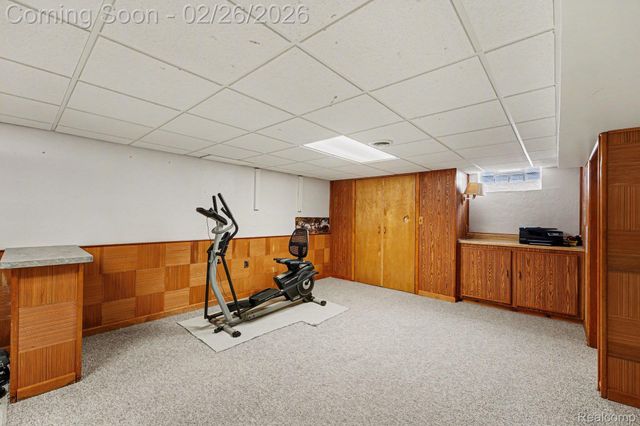 9001 Denne Street, Livonia, MI 48150