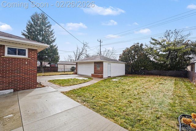 9001 Denne Street, Livonia, MI 48150