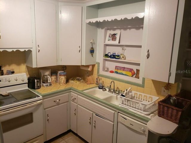 2609 47TH STREET S, Gulfport, FL 33711