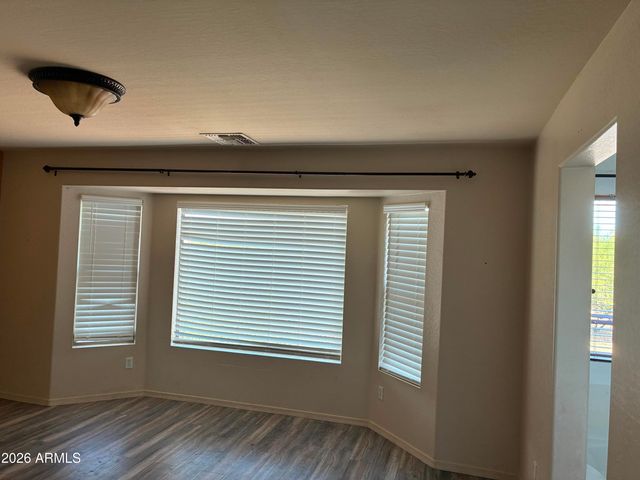 3340 S SUNLAND Drive, Chandler, AZ 85248