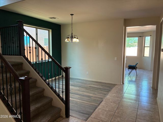 3340 S SUNLAND Drive, Chandler, AZ 85248