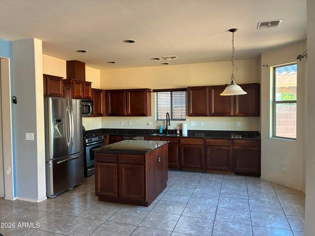 3340 S SUNLAND Drive, Chandler, AZ 85248