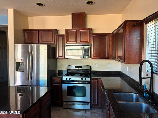3340 S SUNLAND Drive, Chandler, AZ 85248