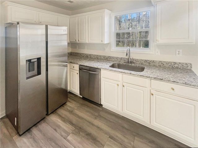 1246 Carriage Trace Circle, Stone Mountain, GA 30087