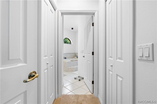 42 Pine Drive, Homosassa, FL 34446