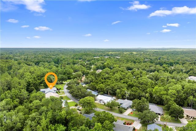 42 Pine Drive, Homosassa, FL 34446