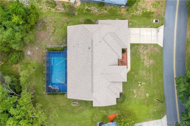 42 Pine Drive, Homosassa, FL 34446