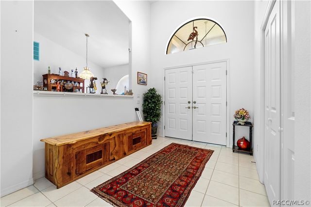 42 Pine Drive, Homosassa, FL 34446