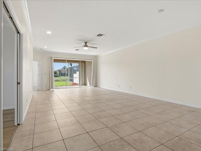 1817 Avian CT A76, Naples, FL 34119